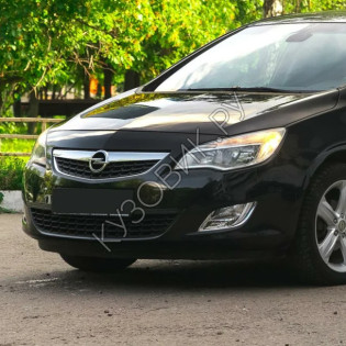 Бампер передний в цвет кузова Opel Astra J (2009-2012)